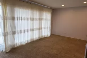 7126 W Sunnyside Dr, Peoria, AZ 85345 - Photo 9