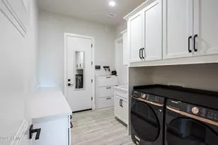 18814 E Country Mdws Ct, Queen Creek, AZ 85142 - Photo 25