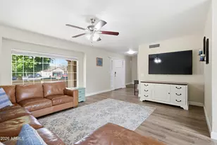 957 N Salem Cir, Mesa, AZ 85205 - Photo 5