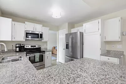 957 N Salem Circle, Mesa, AZ 85205 - Photo 9