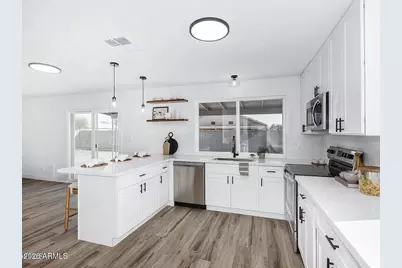 2529 E Commonwealth Circle, Chandler, AZ 85225 - Photo 7