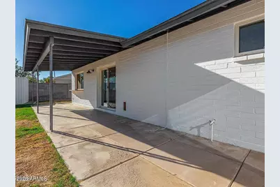 2529 E Commonwealth Circle, Chandler, AZ 85225 - Photo 17