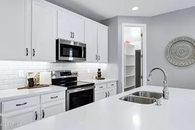 2743 S Balsam Drive, Gilbert, AZ 85295 - Photo 13