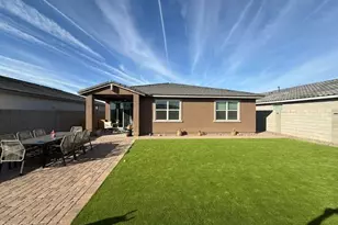 135 S 176th Dr, Goodyear, AZ 85338 - Photo 15