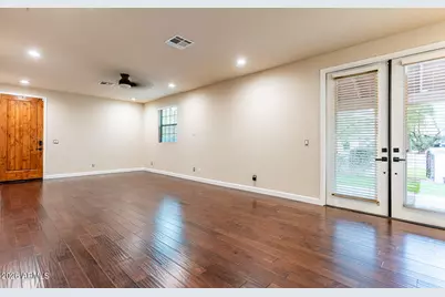 4005 E Osborn Road, Phoenix, AZ 85018 - Photo 9