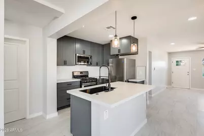 6715 N 32nd Drive, Phoenix, AZ 85017 - Photo 9