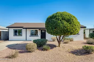 6715 N 32nd Dr, Phoenix, AZ 85017 - Photo 1