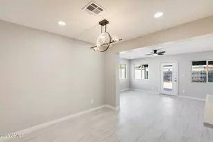 6715 N 32nd Dr, Phoenix, AZ 85017 - Photo 5