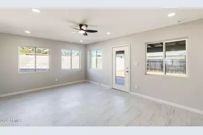 6715 N 32nd Drive, Phoenix, AZ 85017 - Photo 11