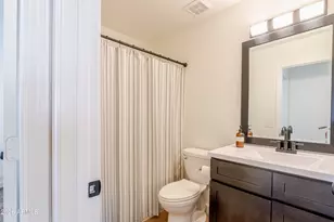 10561 W Louise Dr, Peoria, AZ 85383 - Photo 31