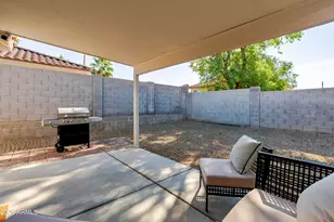 10561 W Louise Dr, Peoria, AZ 85383 - Photo 37