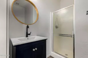 1015 S Val Vista Dr, Mesa, AZ 85204 - Photo 21