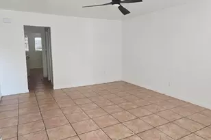 4431 N 53rd Ln, Phoenix, AZ 85031 - Photo 5