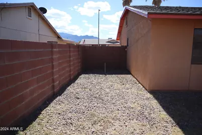 2281 S Iris Drive, Sierra Vista, AZ 85635 - Photo 35