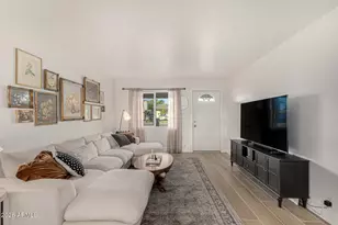 811 E El Caminito Dr, Phoenix, AZ 85020 - Photo 7