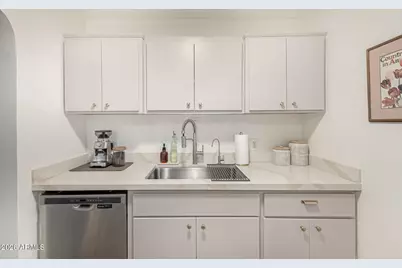 811 E El Caminito Drive, Phoenix, AZ 85020 - Photo 15