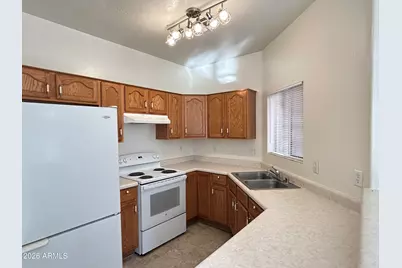3809 W Oregon Avenue, Phoenix, AZ 85019 - Photo 5
