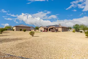 19525 W Huron Ln, Buckeye, AZ 85326 - Photo 45