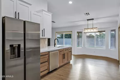 952 S Canal Drive, Gilbert, AZ 85296 - Photo 3