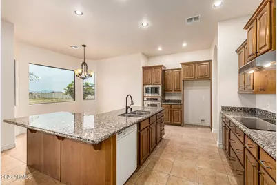 22629 W Baker Drive, Wittmann, AZ 85361 - Photo 11