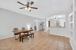 18651 N Summerbreeze Way, Surprise, AZ 85374 - Photo 7