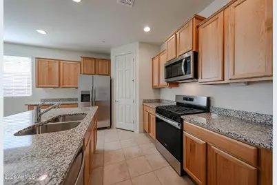 31973 N 134th Drive, Peoria, AZ 85383 - Photo 3