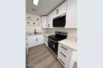 2234 W Medlock Drive #4, Phoenix, AZ 85015 - Photo 5