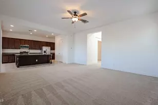 25172 N 75th Ln, Peoria, AZ 85383 - Photo 5