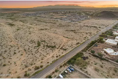 14526 W Jomax Road, Surprise, AZ 85387 - Photo 13