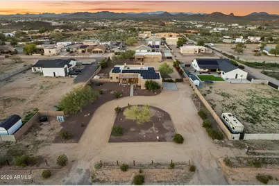 14526 W Jomax Road, Surprise, AZ 85387 - Photo 7