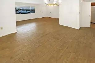 10521 W Snead Dr, Sun City, AZ 85351 - Photo 9