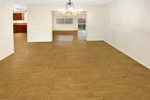 10521 W Snead Dr, Sun City, AZ 85351 - Photo 3