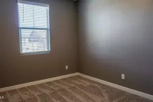 12369 W Glenn Dr, Glendale, AZ 85307 - Photo 9