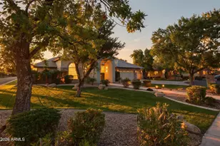 8351 S Homestead Ln, Tempe, AZ 85284 - Photo 1