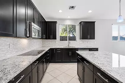 3038 W Lynne Lane, Phoenix, AZ 85041 - Photo 7
