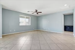 3038 W Lynne Ln, Phoenix, AZ 85041 - Photo 13