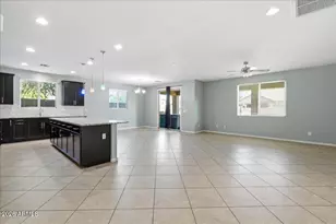 3038 W Lynne Ln, Phoenix, AZ 85041 - Photo 5