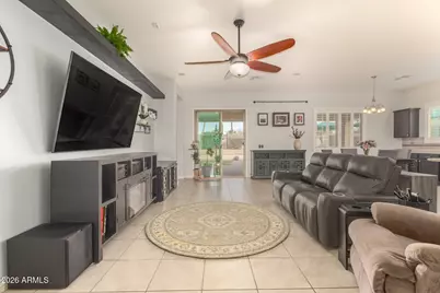 18584 W Kendall Street, Goodyear, AZ 85338 - Photo 7