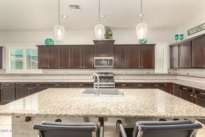 18584 W Kendall Street, Goodyear, AZ 85338 - Photo 11