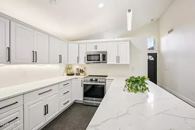 6560 E Saddleback Street, Mesa, AZ 85215 - Photo 9