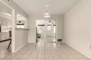 10431 W Tumblewood Dr, Sun City, AZ 85351 - Photo 7