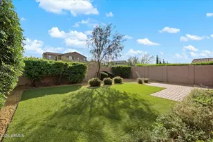 10043 E Hillside Dr, Scottsdale, AZ 85255 - Photo 35