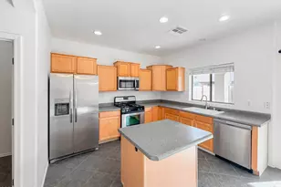 1009 E Iris Dr, Chandler, AZ 85286 - Photo 5