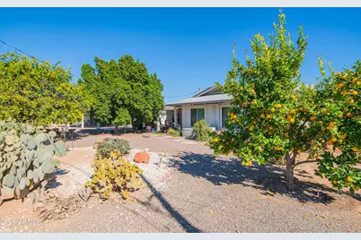 10771 W Hope Drive, Sun City, AZ 85351 - Photo 11