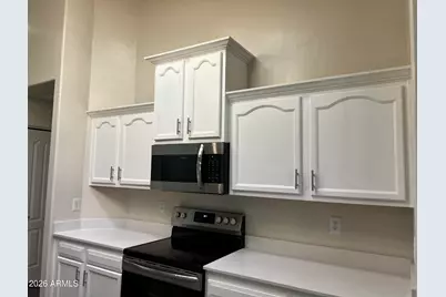 910 S Paradise Drive, Gilbert, AZ 85233 - Photo 3