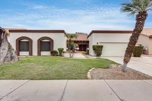 1042 W Newport Beach Dr, Gilbert, AZ 85233 - Photo 5