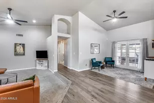 1042 W Newport Beach Dr, Gilbert, AZ 85233 - Photo 11