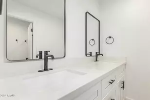 6925 E Osborn Rd, Scottsdale, AZ 85251 - Photo 27