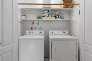 2346 E Orangewood Ave, Phoenix, AZ 85020 - Photo 33