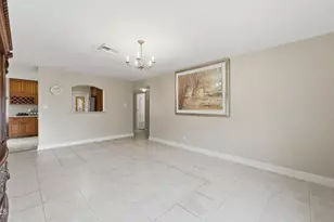 2346 E Orangewood Ave, Phoenix, AZ 85020 - Photo 27